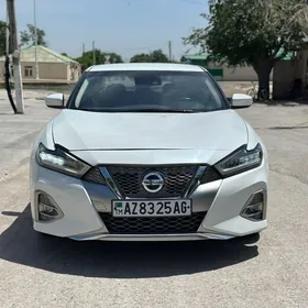 Nissan Maxima 2019