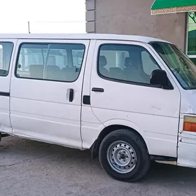 Toyota Hiace 1999