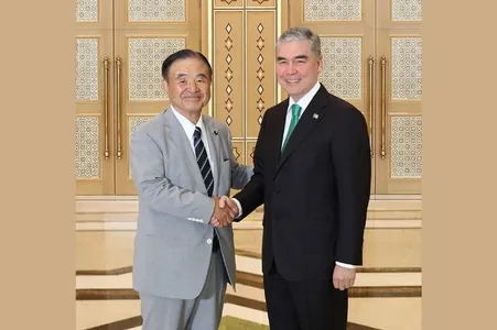 Гурбангулы Бердымухамедов принял председателя Японо-туркменской межпарламентской группы дружбы