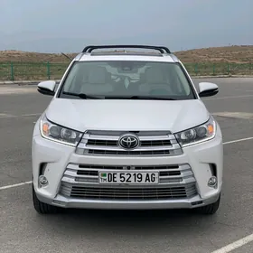 Toyota Highlander 2018