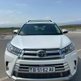 Toyota Highlander 2019