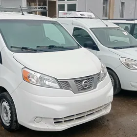 Nissan NV200 2021