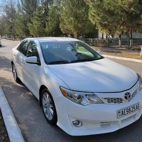 Toyota Camry 2013