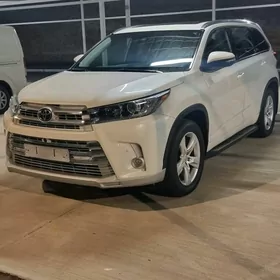 Toyota Highlander 2019