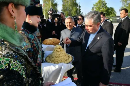 Türkmenistanyň Halk Maslahatynyň Başlygy Gurbanguly Berdimuhamedow iş sapary bilen Kazana bardy