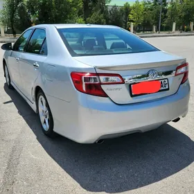 Toyota Camry 2012