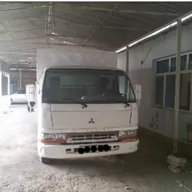 Mitsubishi Canter 2002