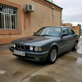 BMW 525 1990