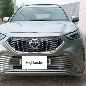 Toyota Highlander 2021