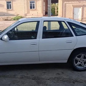 Opel Vectra 1995