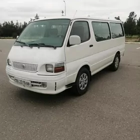 Toyota Hiace 2003