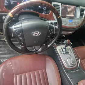 Hyundai Genesis 2010