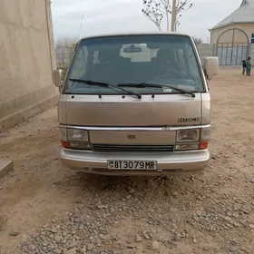 Toyota Hiace 1989