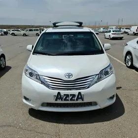 Toyota Sienna 2016