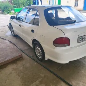 Hyundai Accent 1999