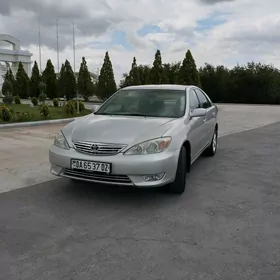 Toyota Camry 2004