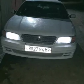 Nissan Cefiro 1995