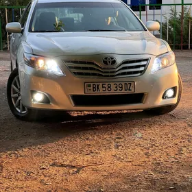 Toyota Camry 2010