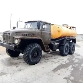 Ural 4320 1996