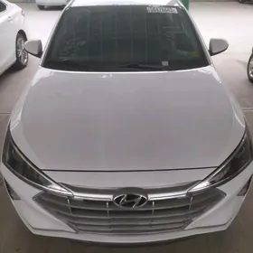 Hyundai Elantra 2020