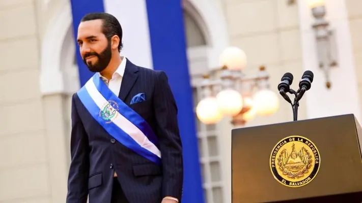 Сердар Бердымухамедов поздравил Президента Республики Эль-Сальвадор