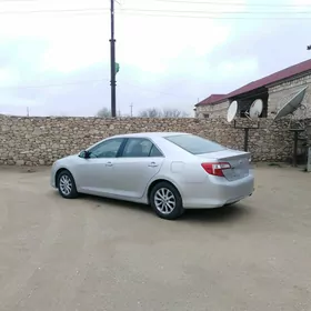 Toyota Camry 2013