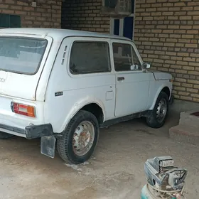 Lada Niva 1985