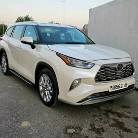 Toyota Highlander 2020