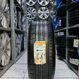 TEKER PIRELLI 235/40/19