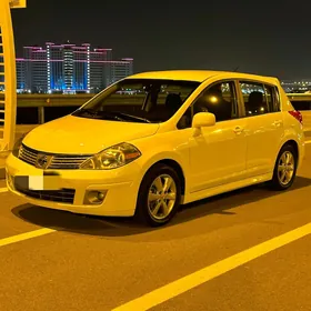 Nissan Versa 2012