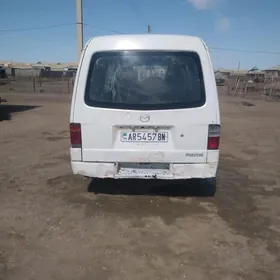 Toyota Hiace 2002