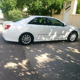 Toyota Camry 2012