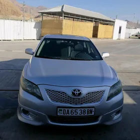 Toyota Camry 2010