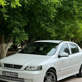 Opel Astra 2004