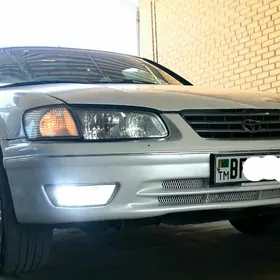 Toyota Camry 2000