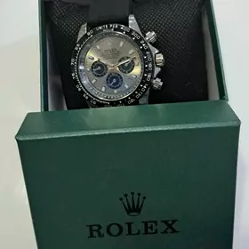 ROLEX.