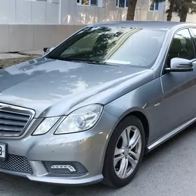 Mercedes-Benz E-Class 2011