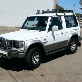 Mitsubishi Pajero 1996