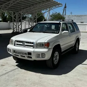 Nissan Pathfinder 2000