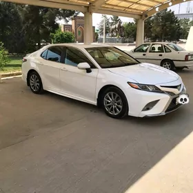 Toyota Camry 2020