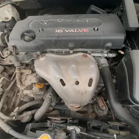 D.CAMRY 2,4 motor.