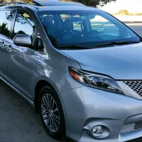 Toyota Sienna 2016