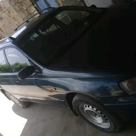 Toyota Carina 1993