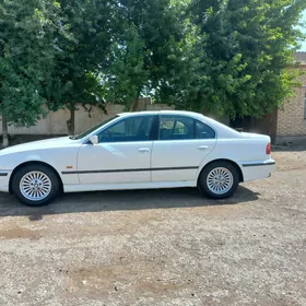 BMW E39 1998