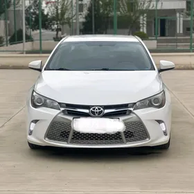 Toyota Camry 2016