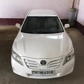 Toyota Camry 2010