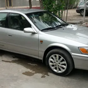 Toyota Camry 1999