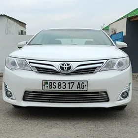 Toyota Camry 2014