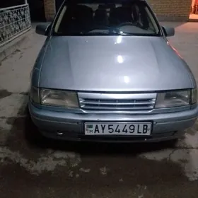 Opel Vectra 1990