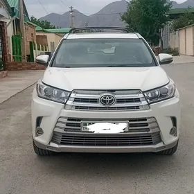 Toyota Highlander 2017